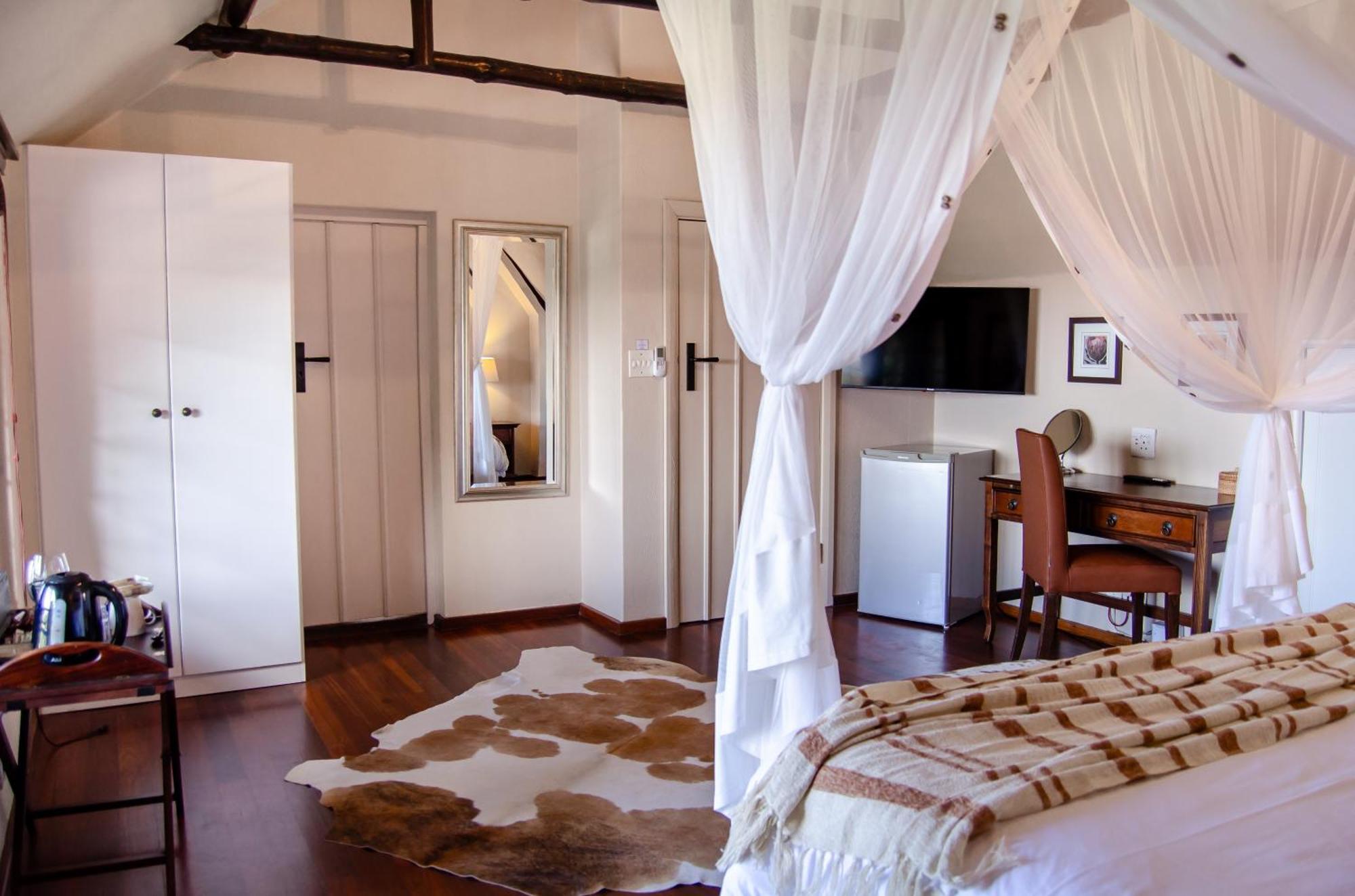 Double or Twin Room Balcony Nguni