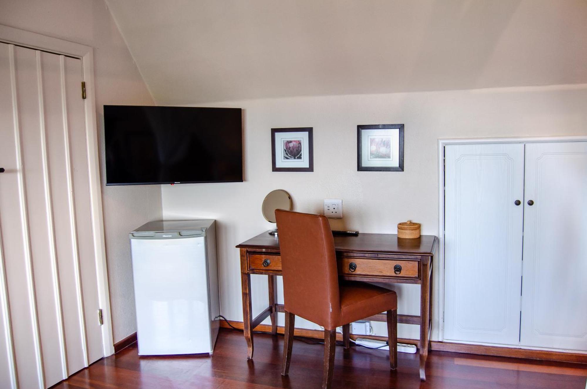 Double or Twin Room Balcony Nguni
