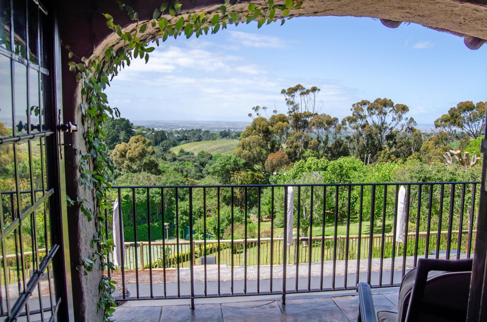 Double or Twin Room Balcony Nguni